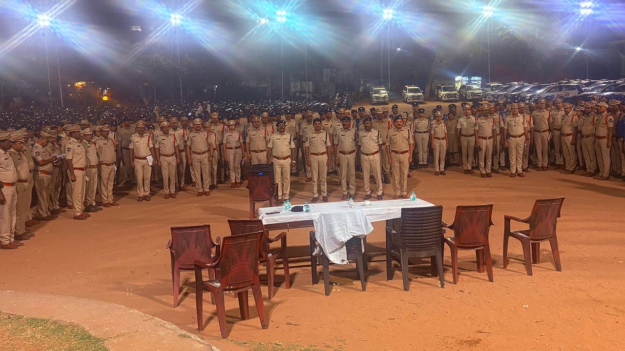 Hyderabad Police assess emergency readiness with large-scale midnight drill