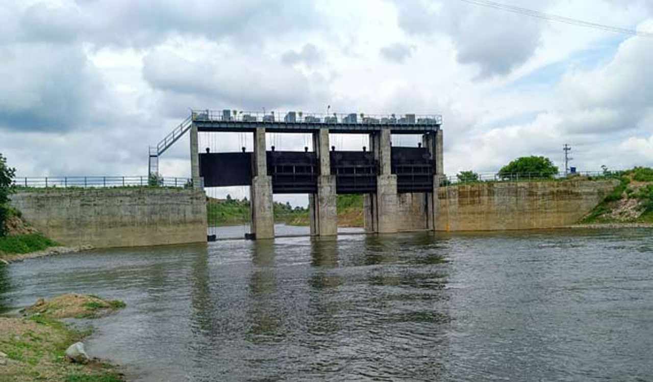 Man, woman missing after bike plunges into SRSP canal in Jagtial