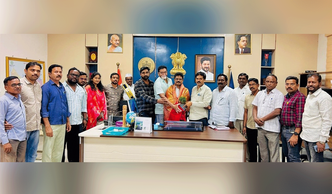 TNGOs felicitate Additional Collector, RDO in Mancherial