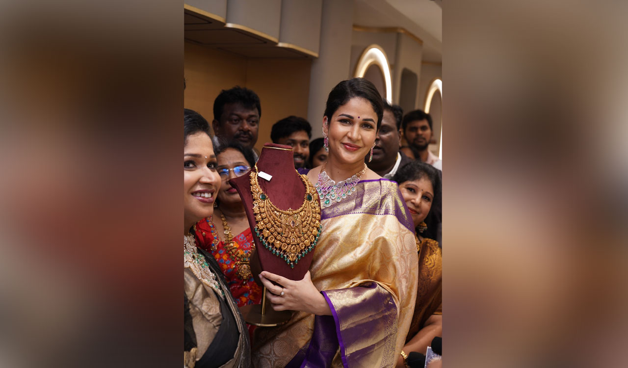 Actress Lavanya Tripati Grand Launched Sri Venkataramana Gold And Diamonds at RP Road, Secunderabad