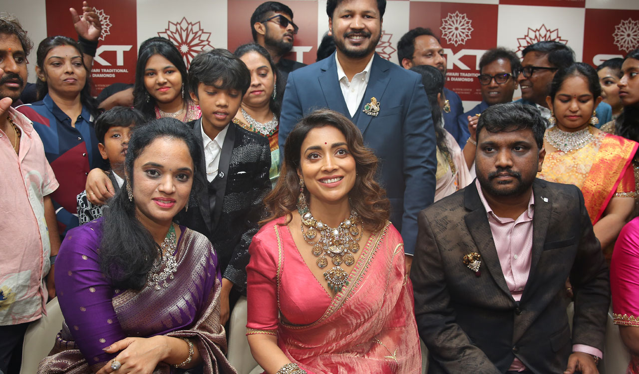 Actress Shriya Saran Inaugurates SKT Gold & Diamonds – 4th Flagship Store at JubileeHills