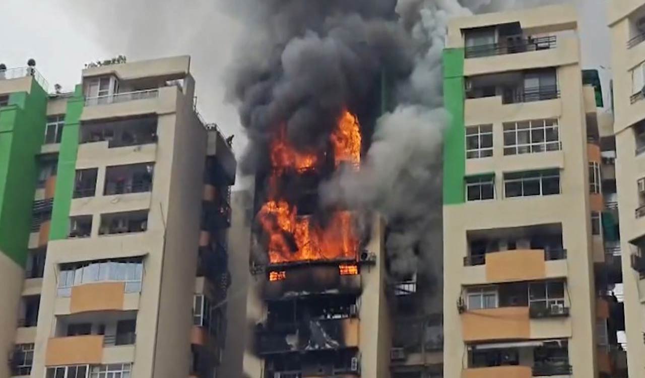 Massive blaze engulfs 8 flats in multi-storey building in Ghaziabad’s Indirapuram