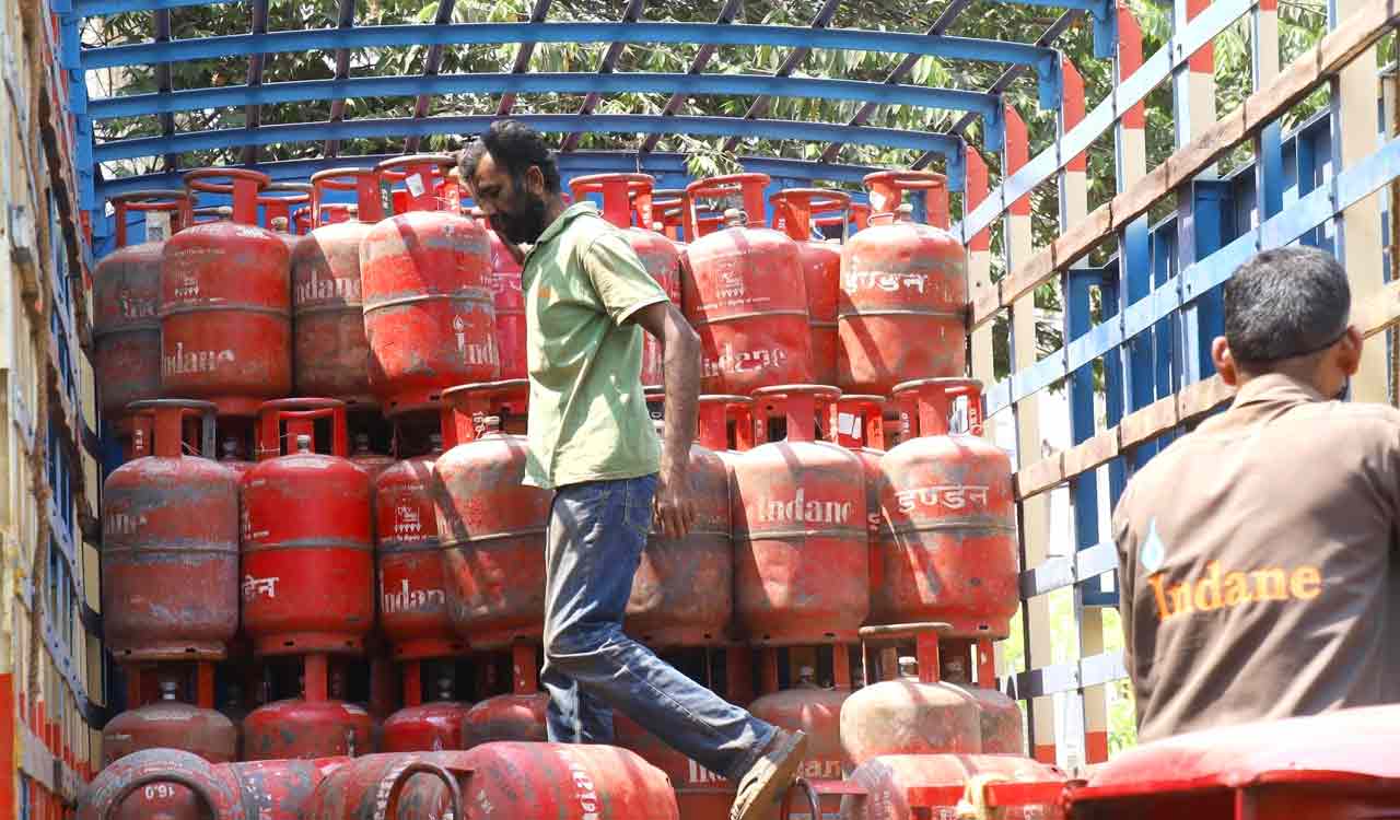 Government says 17.25 lakh 5-kg FTL cylinders sold since March 23