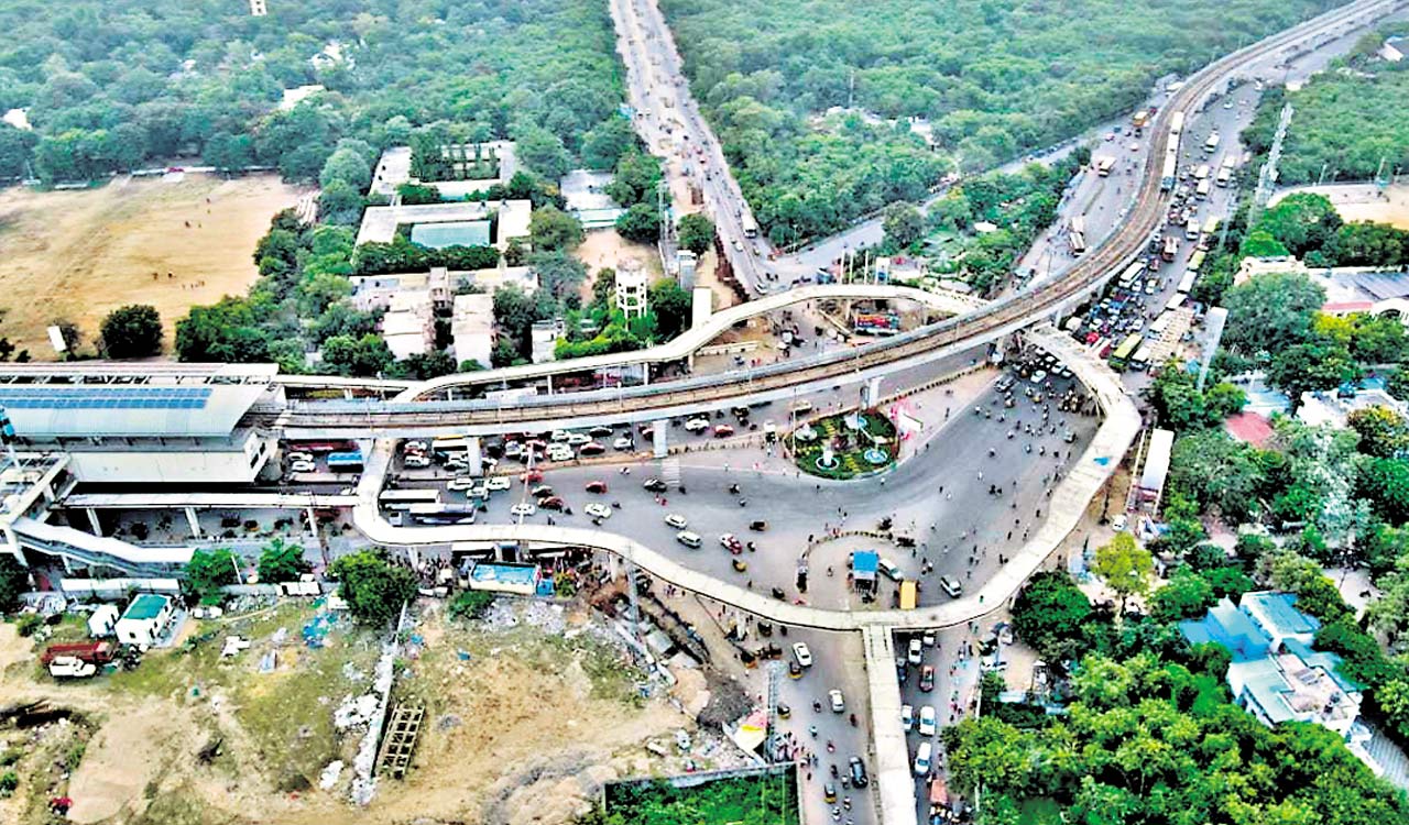Uppal junction closed for elevated corridor works, traffic diversions announced
