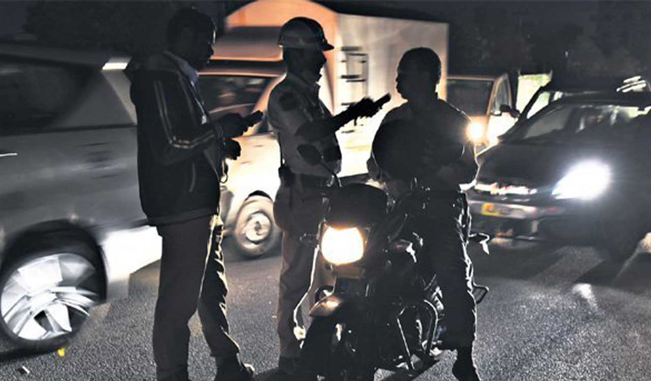 Hyderabad traffic police catch 466 for drunk driving in weekend drive