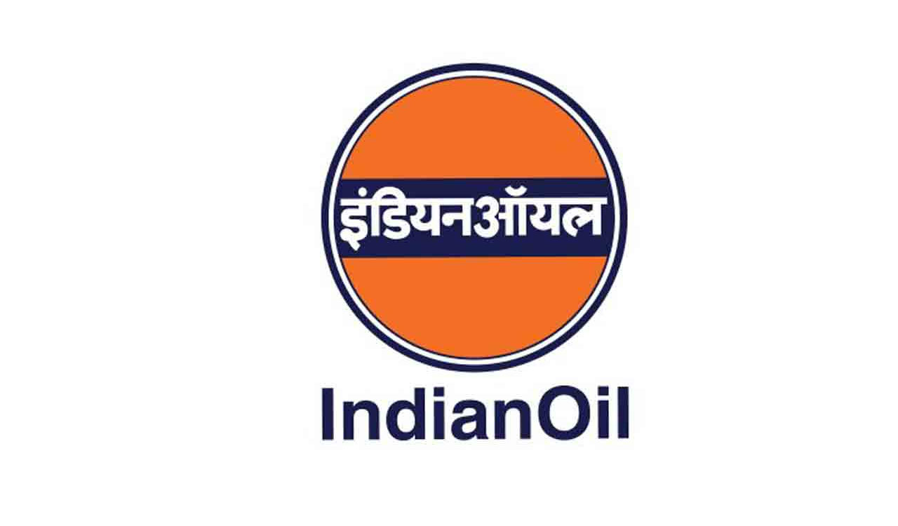 IndianOil assures stable LPG supply, warns against panic booking