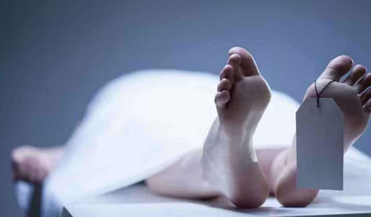 Woman killed by unknown person in Peddapalli