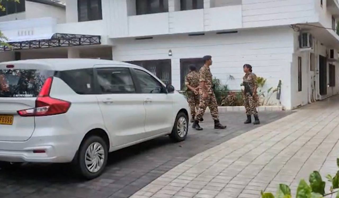 ED raids Pinarayi Vijayan’s home; daughter Veena questioned in CMRL case