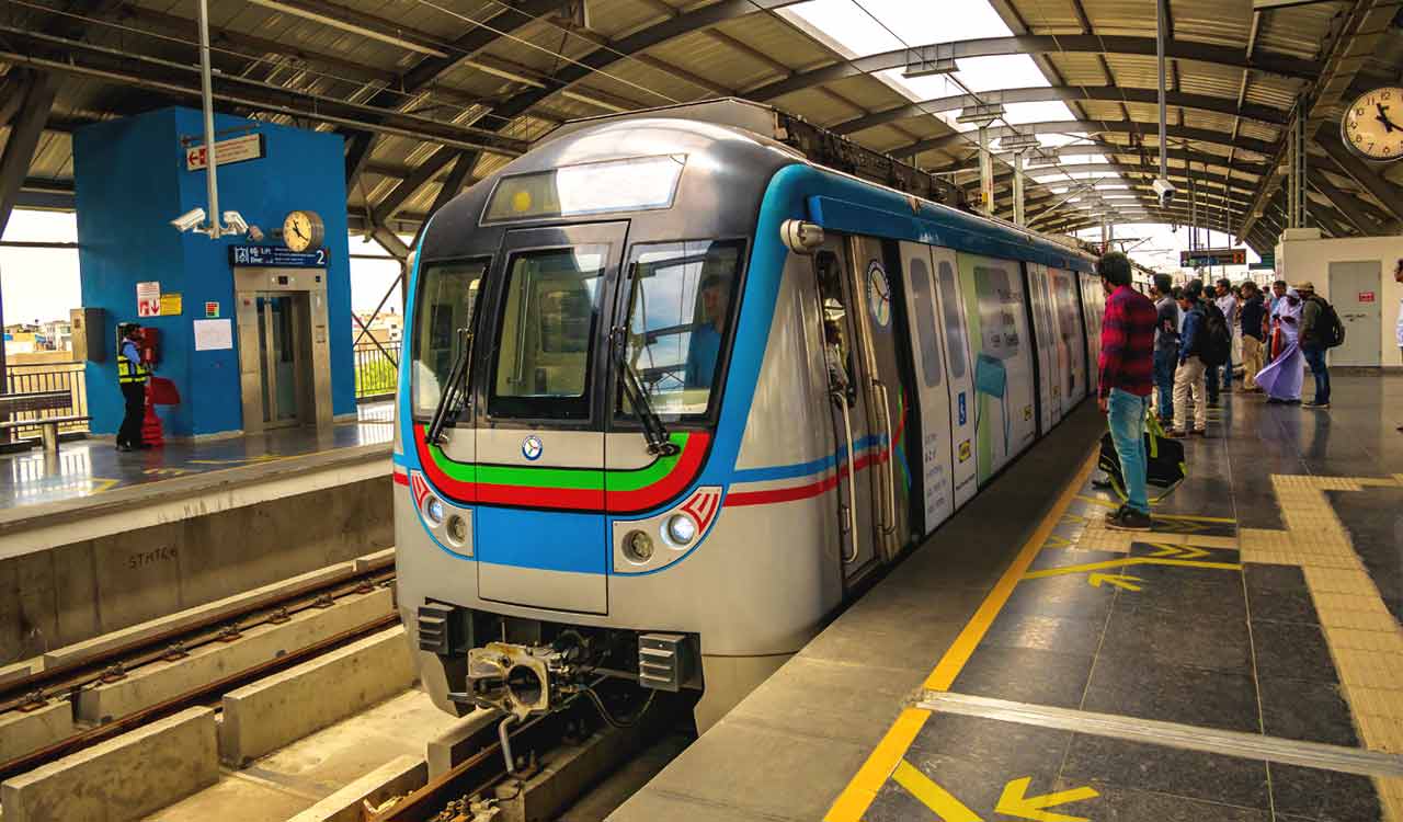 Telangana Government secures up to Rs.13,600 crore refinancing support for Hyderabad Metro Rail