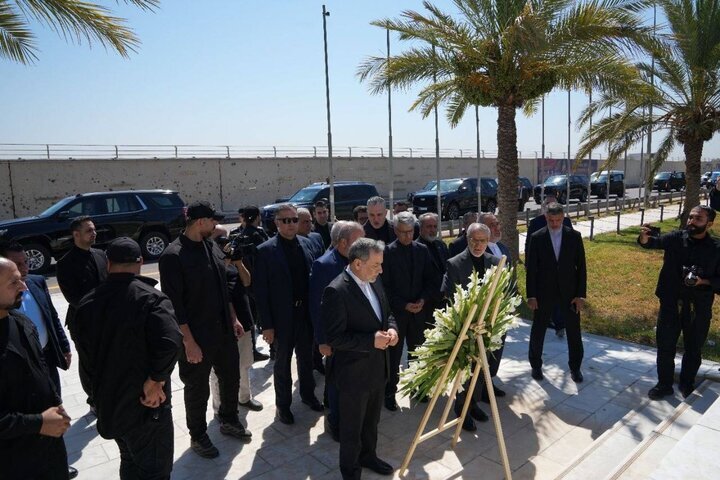 Araghchi visits martyr Gen. Soleimani’s memorial site in Iraq