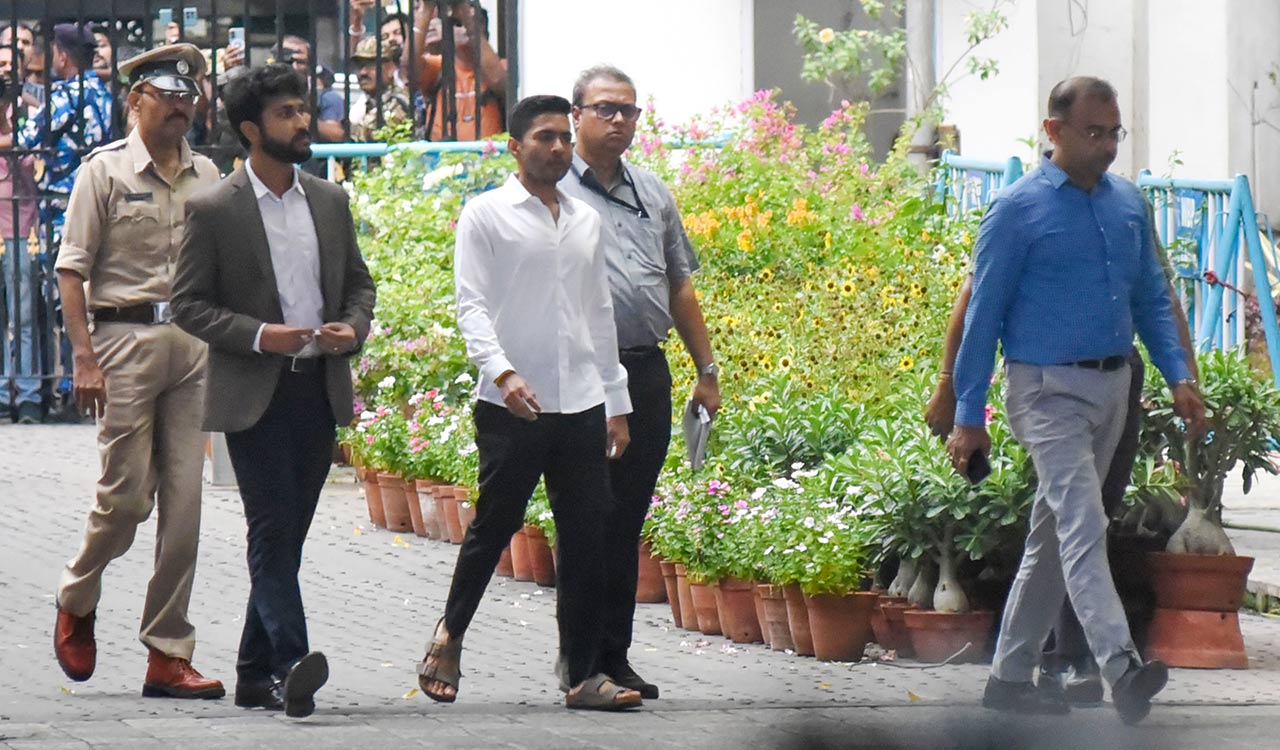 Signature forgery case: TMC”s Abhishek Banerjee reaches CID headquarters for questioning