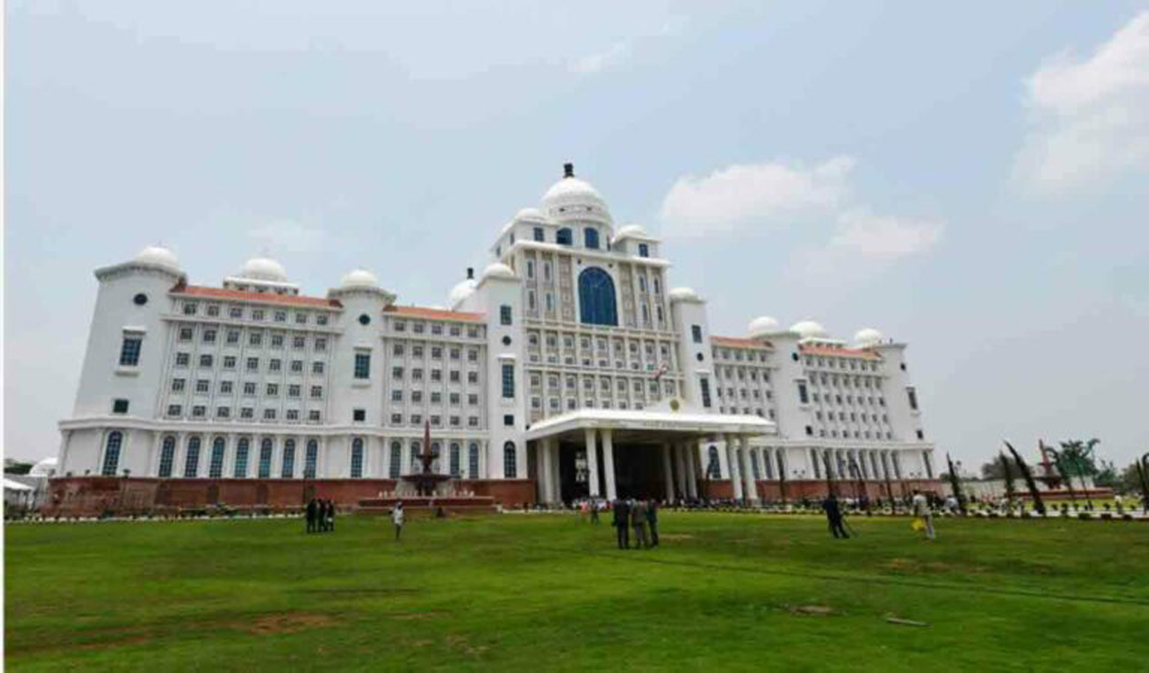 Couple from Siddipet held after alleged suicide attempt near Telangana Secretariat over land dispute