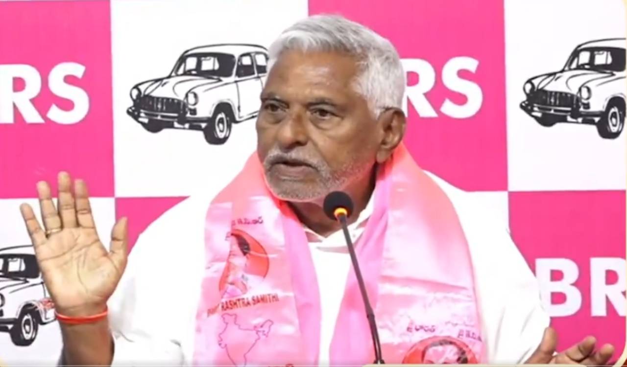 Jeevan Reddy demands withdrawal of GO 9 over fee reimbursement row