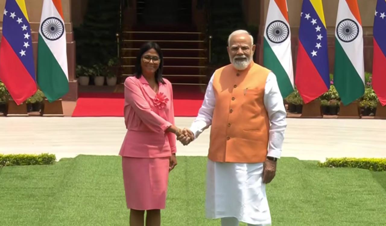 PM Modi, Venezuela’s Acting Prez Rodriguez hold bilateral talks at Hyderabad House
