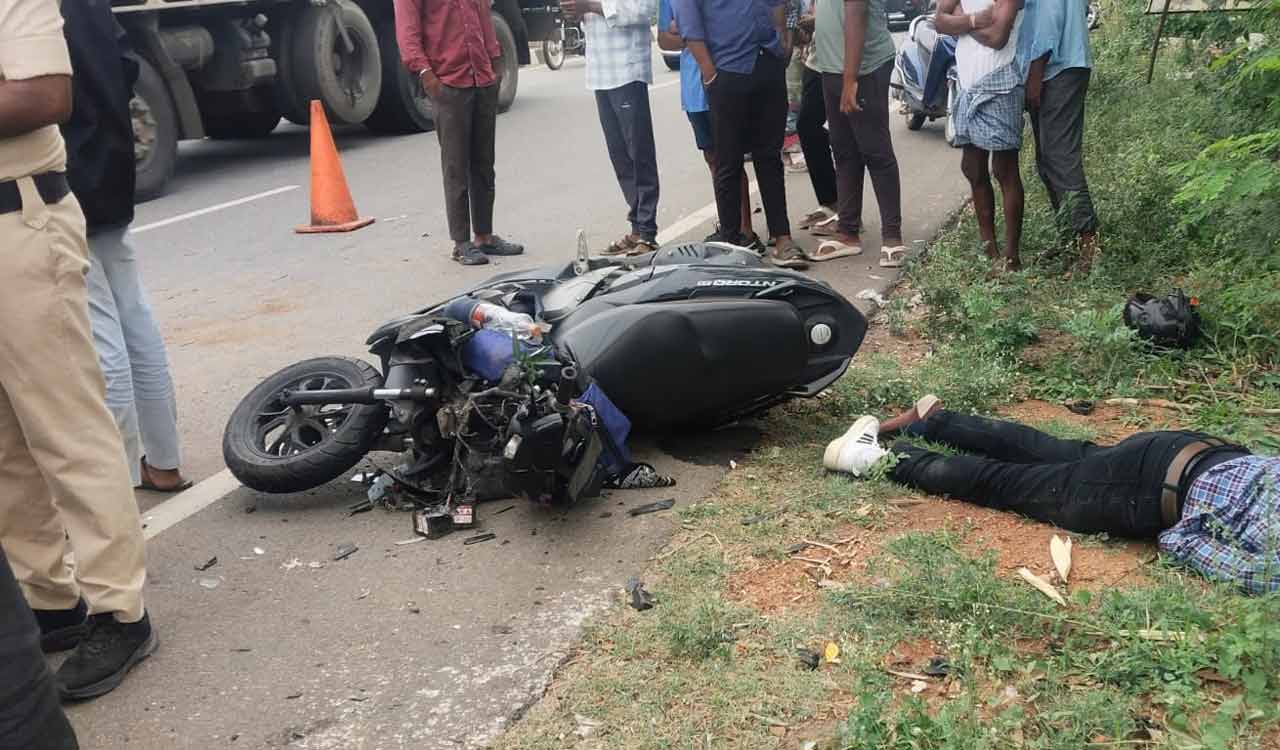 Mumbai-based couple killed in moped-tractor collision in Siddipet