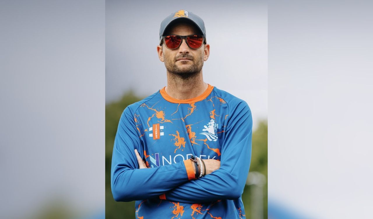 Ryan Cook steps down as Netherlands head coach