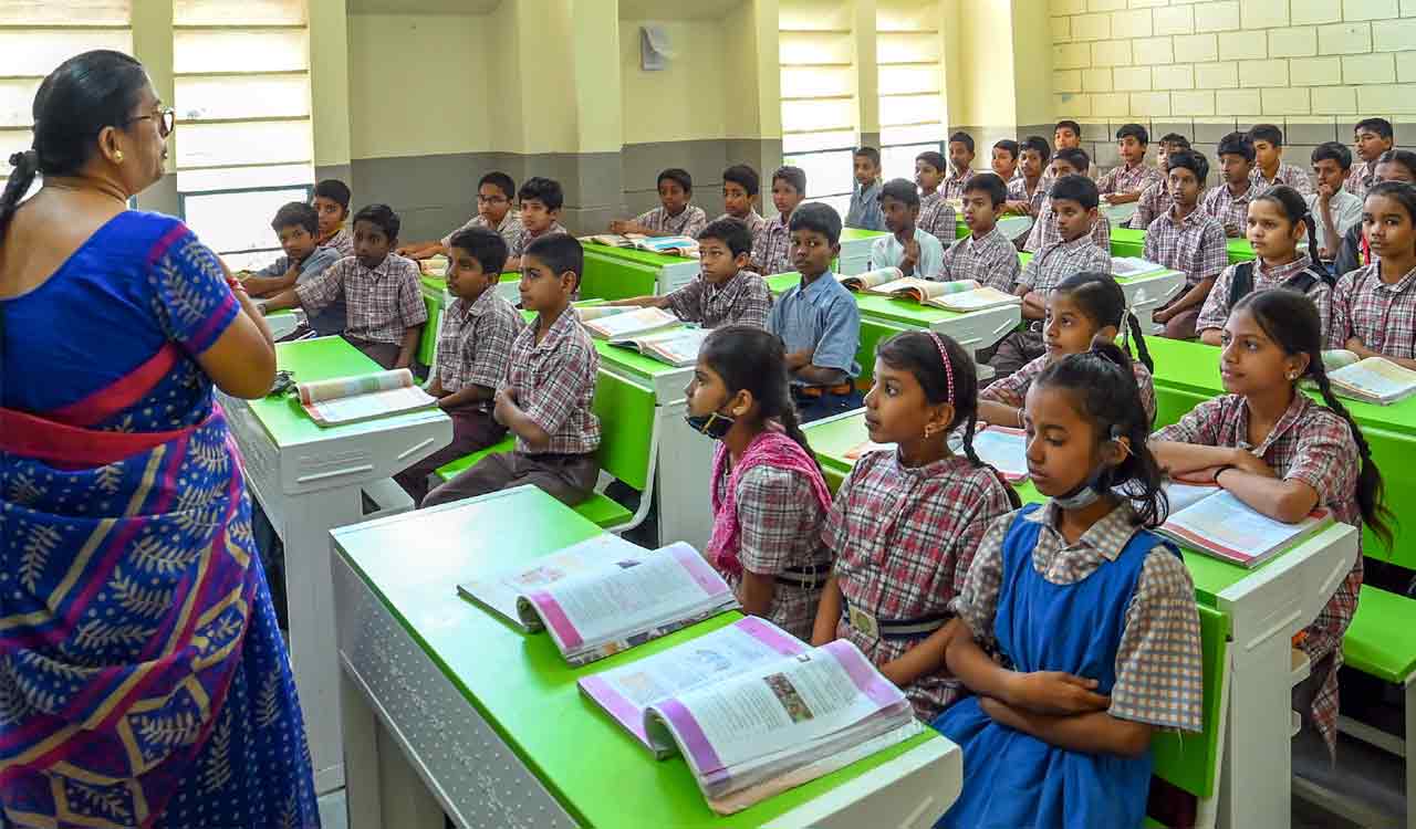 School Education Director instructs DEOs to boost enrollment in govt schools
