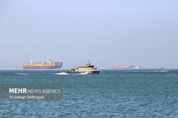 Direct shipping from UAE to Iran resumes