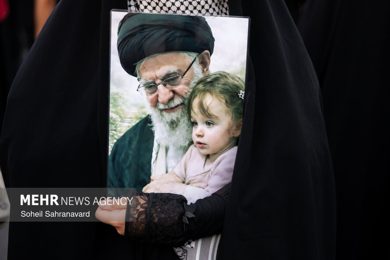Massive crowds march as Tehran bids last farewell to Leader