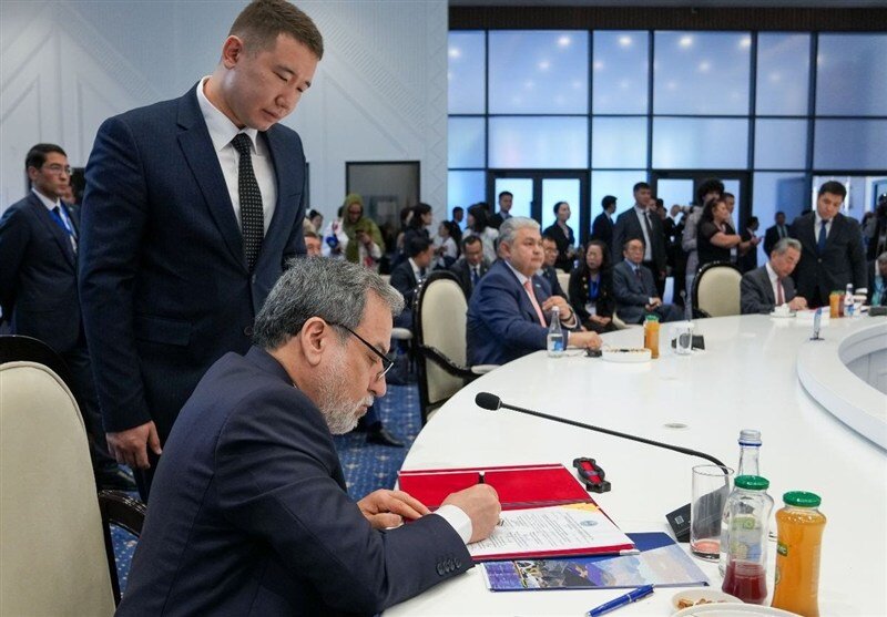 SCO ministers ink 25 coop. documents in Kyrgyzstan