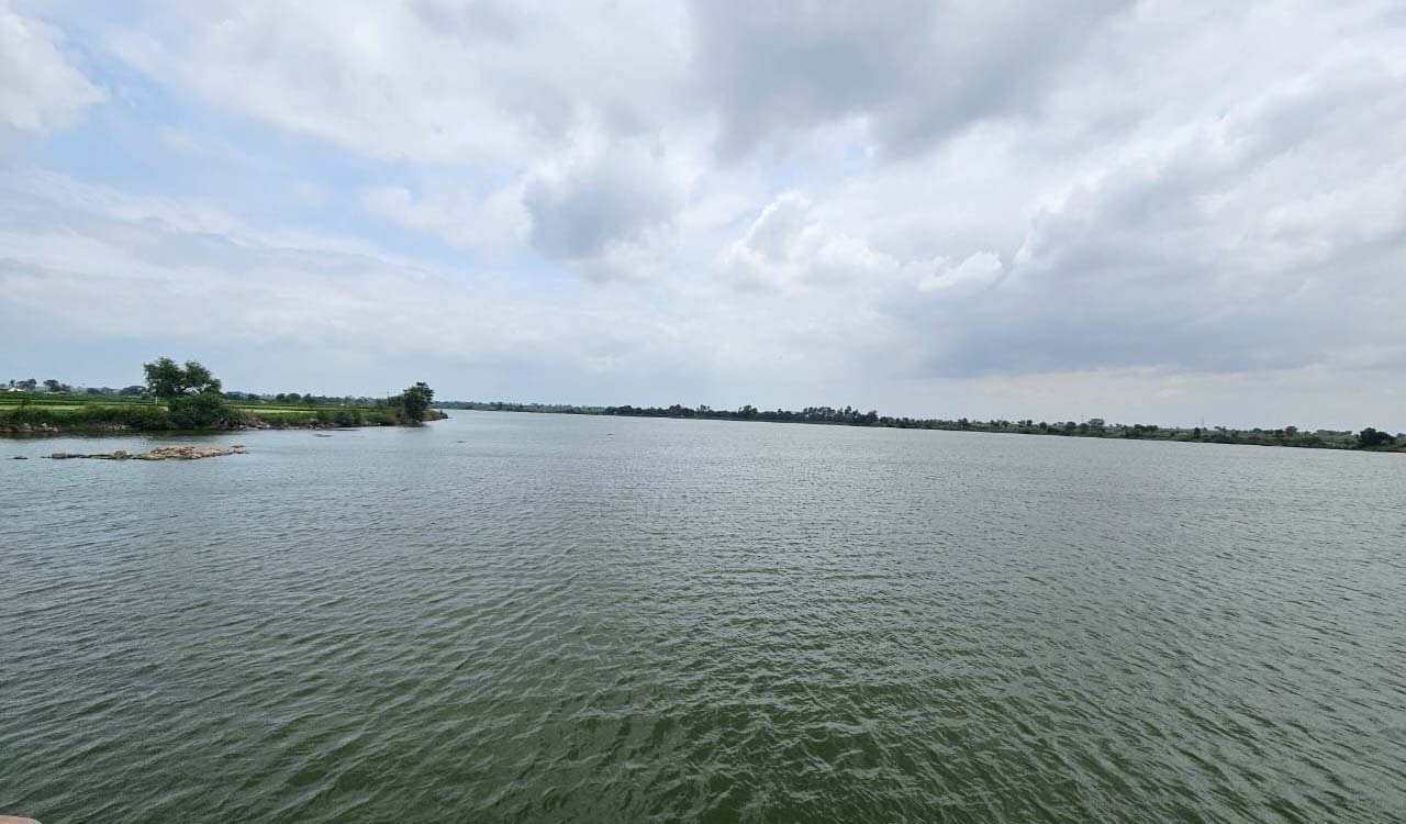 BRS leaders launch ‘Chalo Karnataka’ campaign, demand removal of illegal barrages