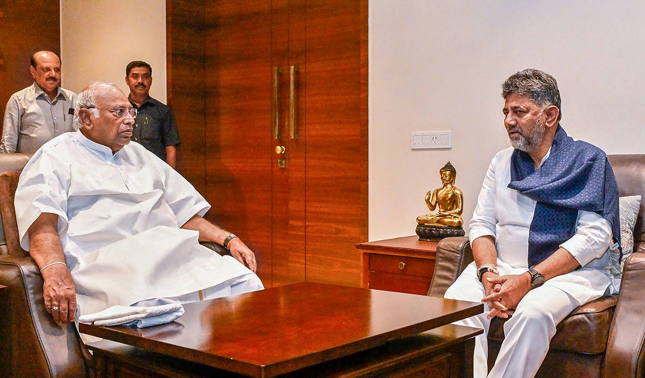 Karnataka CM Shivakumar to leave for Delhi, Cabinet expansion buzz gains momentum