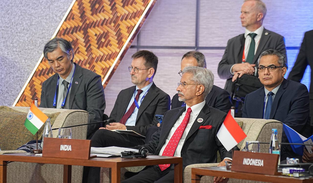 Attack on merchant ships unacceptable, international waters must be safe: EAM Jaishankar at ASEAN forum