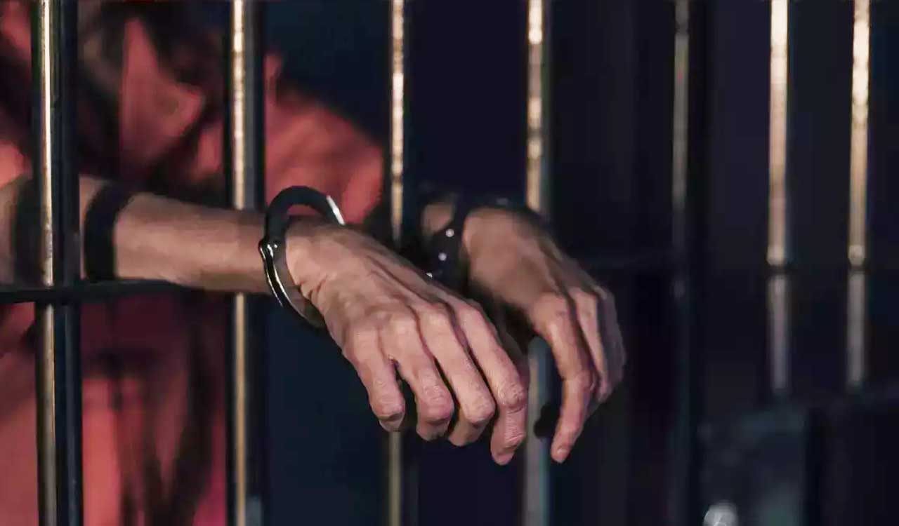 Ten from Nirmal arrested for lifting motorbikes in Adilabad