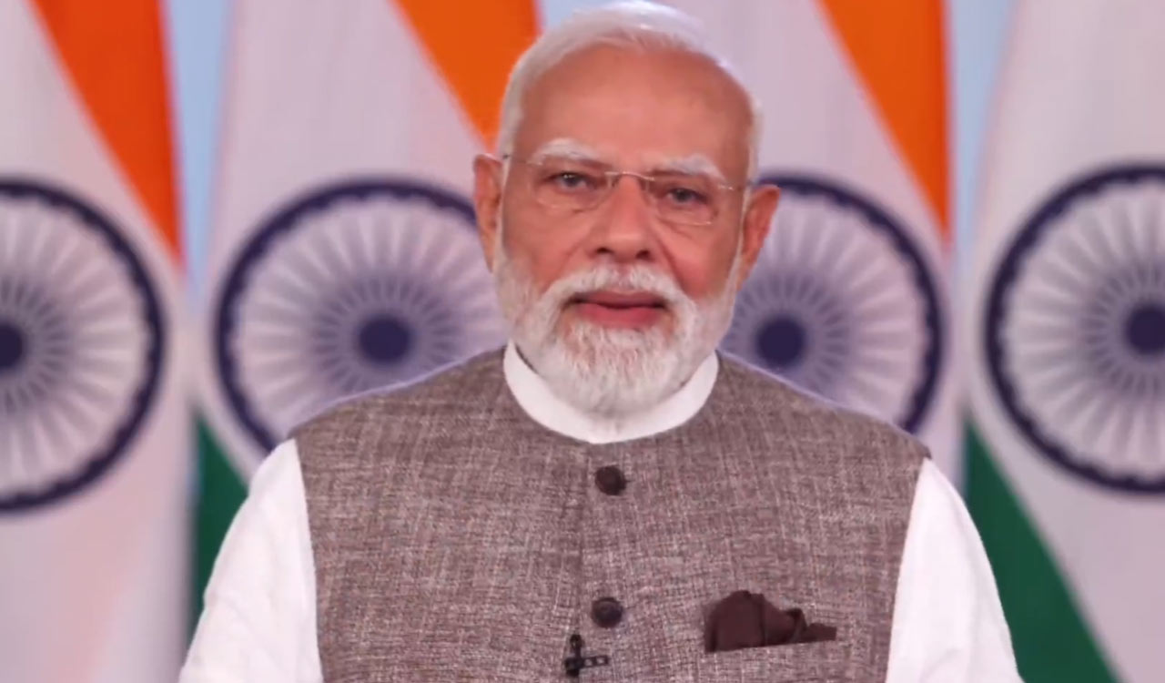 PM Modi pays tribute to Swami Vivekananda on his death anniversary