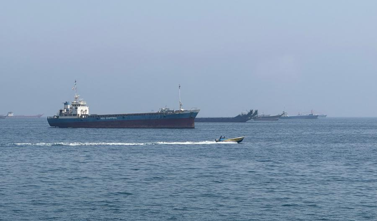 DGMA bars Indian seafarers from Strait of Hormuz voyages
