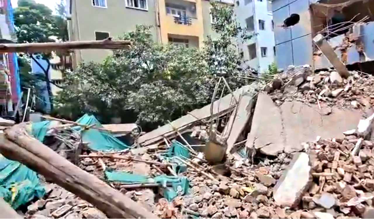 Demolition begins at collapsed Gachibowli building; occupants of nearby structures asked to vacate