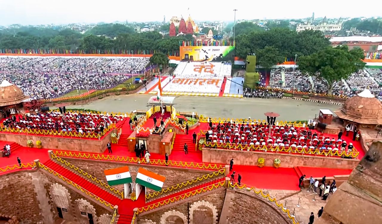 Women entrepreneurs, farmers, innovators among 5,000 special guests at Red Fort
