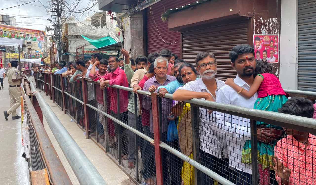 Lashkar Bonalu begins at Ujjaini Mahakali Temple as devotees throng Secunderabad shrine