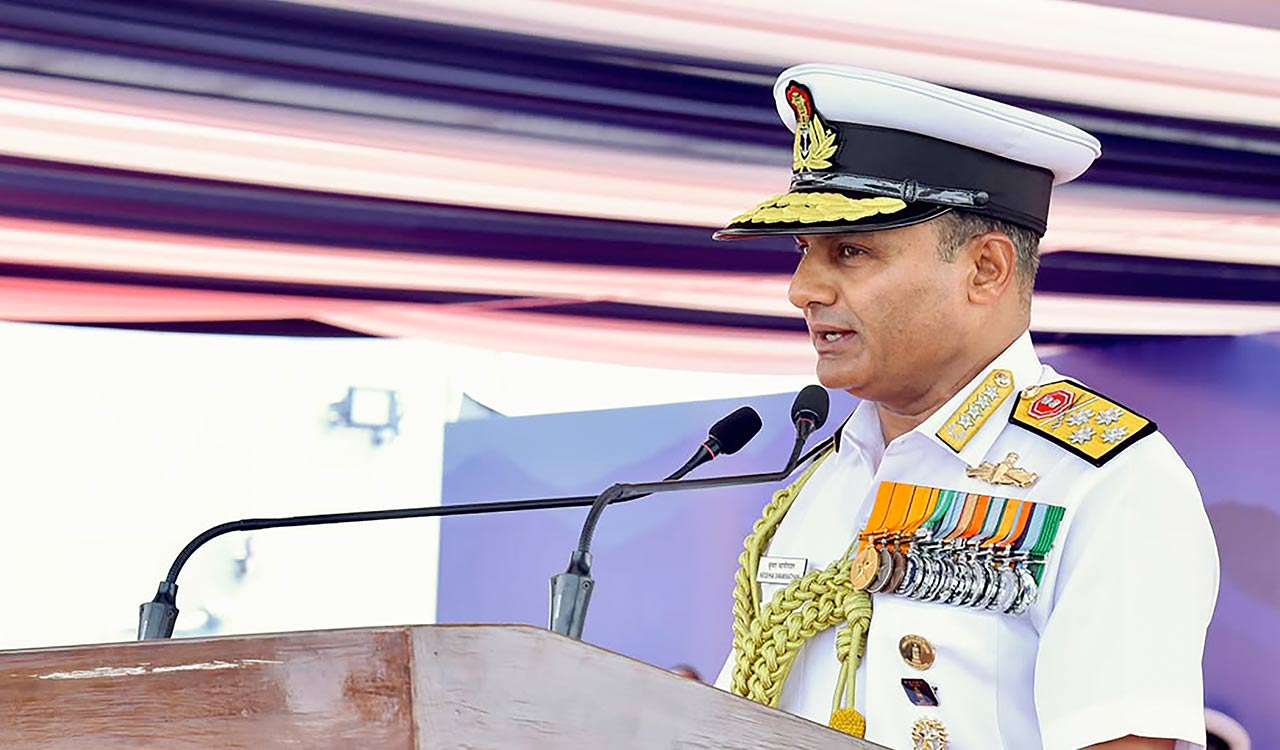 Indian Navy Chief embarks on 4-day Mauritius visit to strengthen maritime cooperation