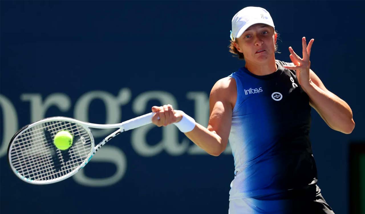 Iga Swiatek beats Elena Rybakina to win National Bank Open