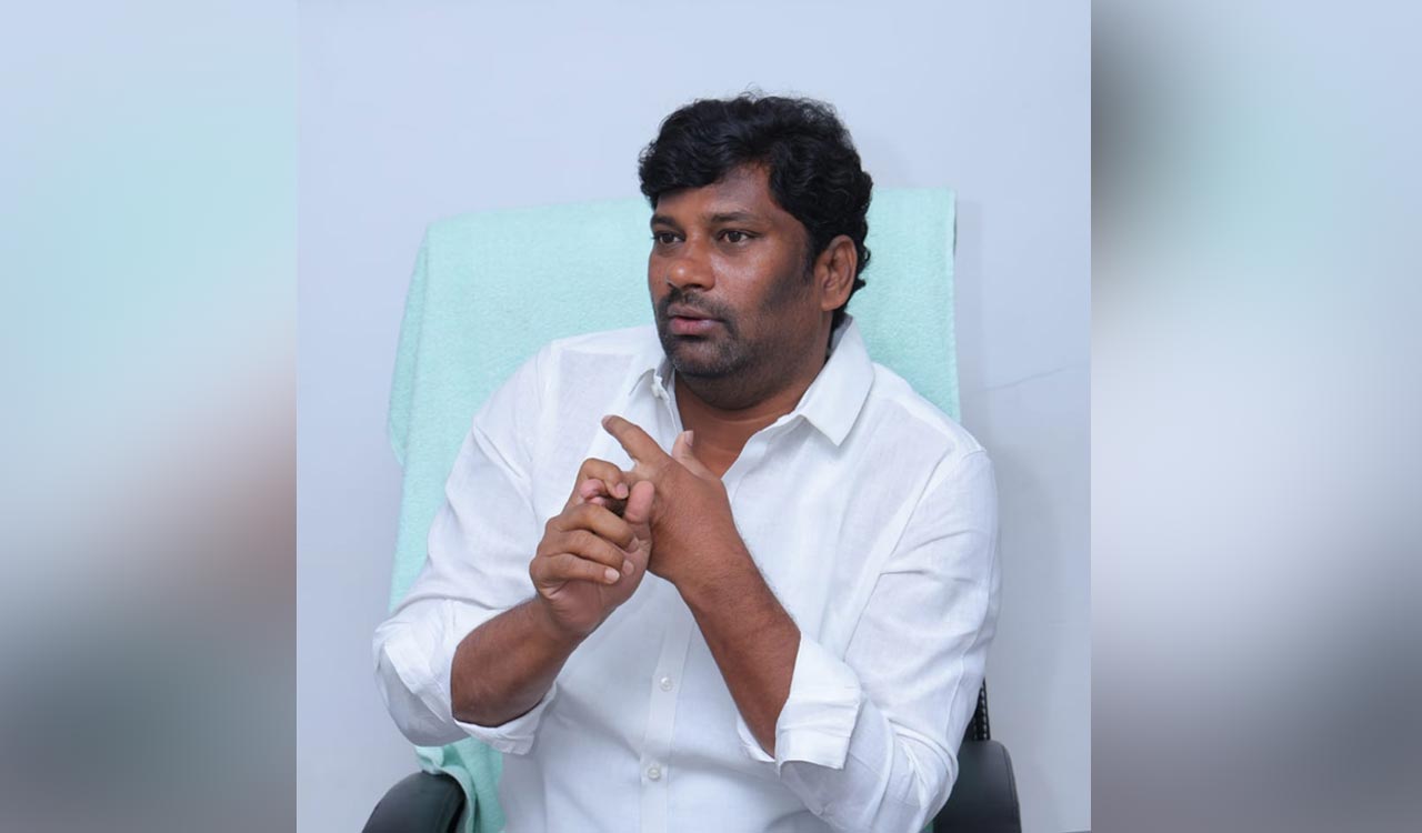Balka Suman alleges power cuts due to government’s inefficiency in Telangana