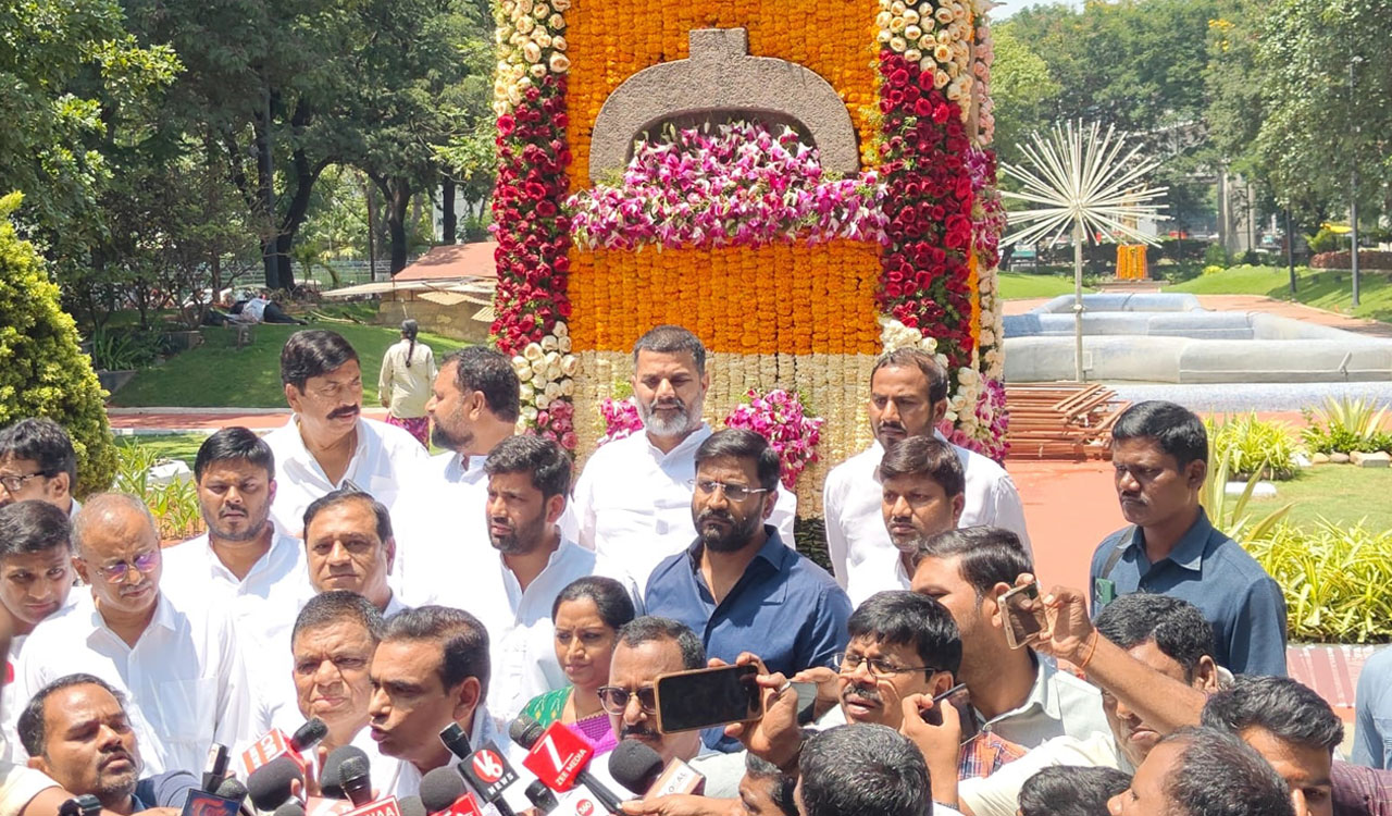 Congress MPs and MLCs head to Siddipet to examine land records
