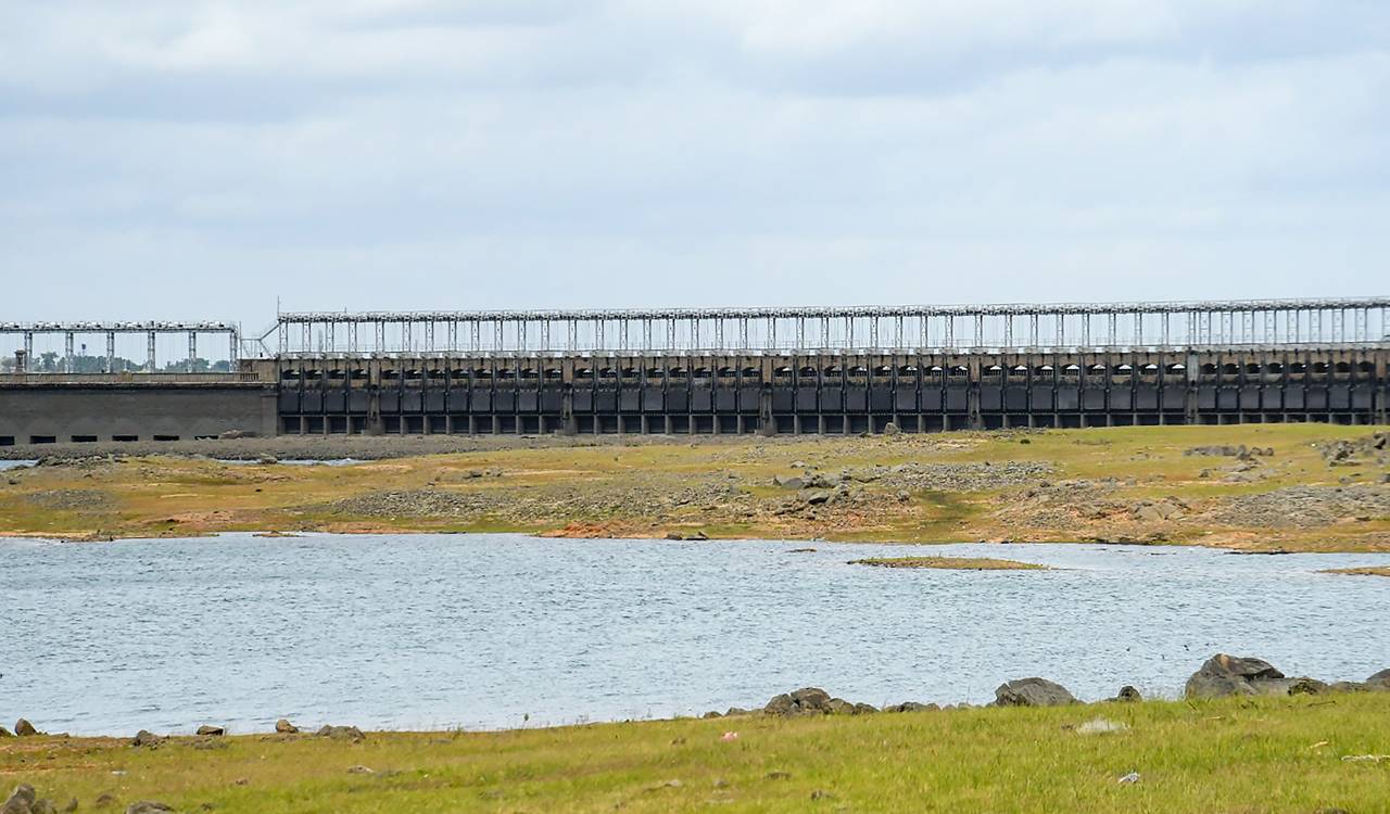 Karnataka slashes Cauvery water release to Tamil Nadu
