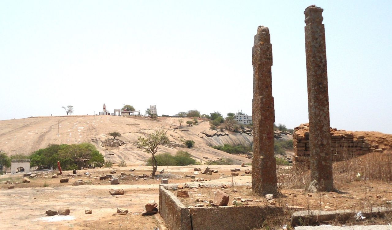 Keesaragutta heritage: Sati stone, Nandi pillars point to medieval Shaivite traditions