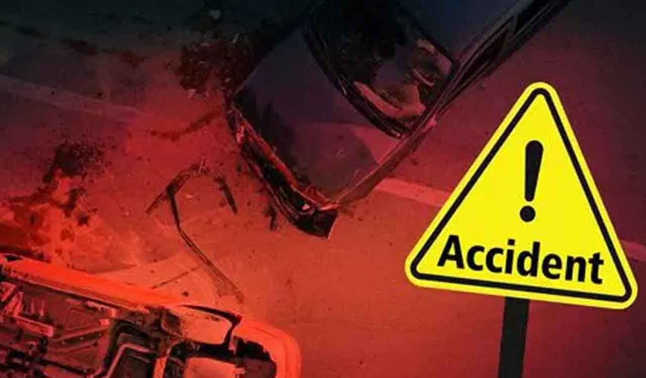 Hyderabad: Woman, father killed in road accident in Mailardevpally days before wedding