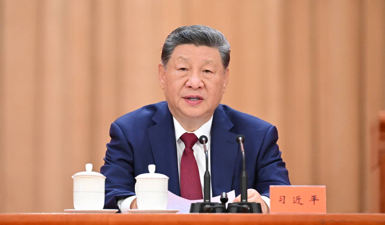 Xi Jinping departs for India to attend 18th BRICS Summit in New Delhi