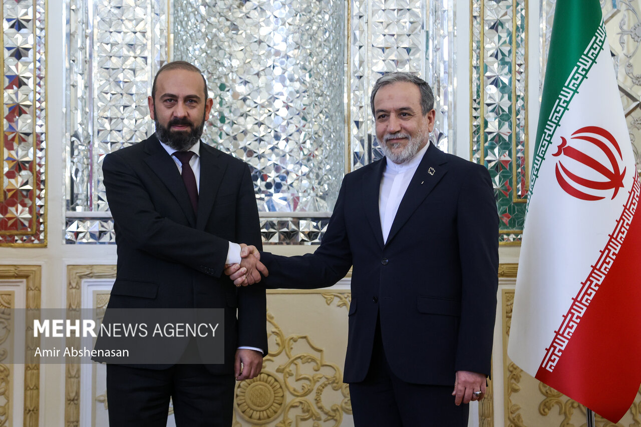Iranian, Armenian foreign ministers meeting in Tehran