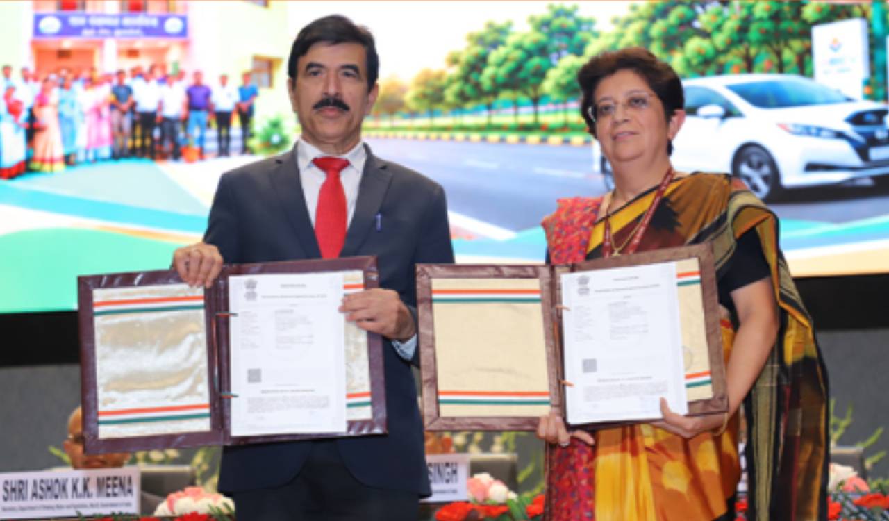 Centre, CESL join hands to develop EV charging infrastructure on Panchayat lands
