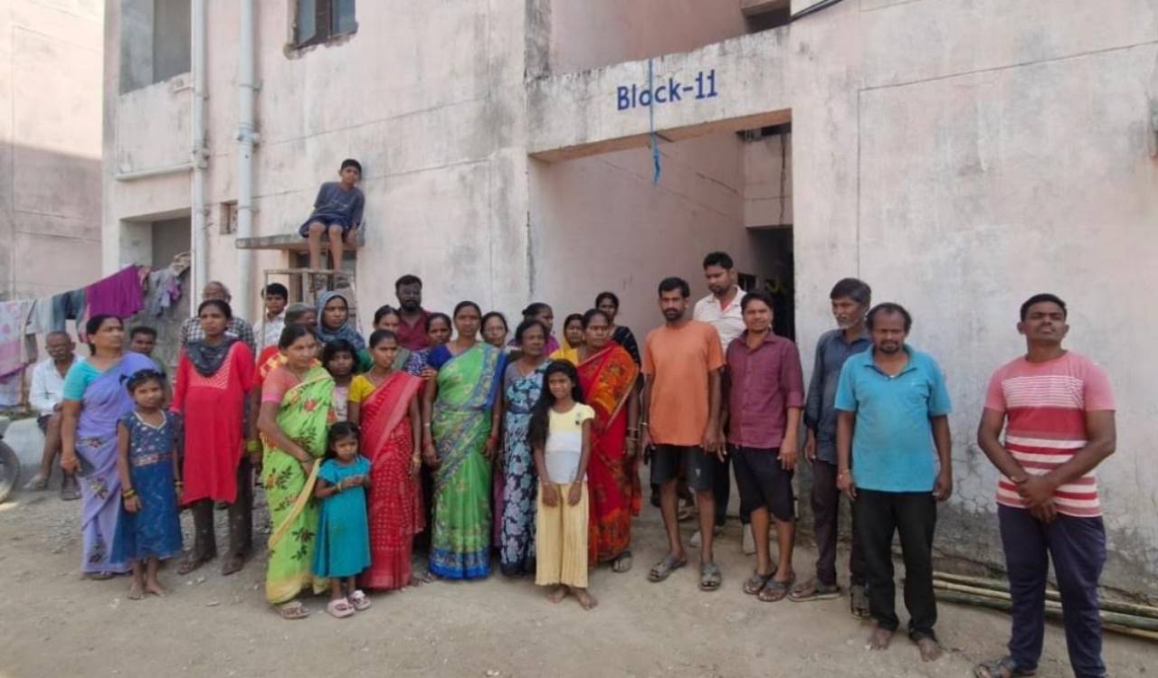 2BHK colony residents stage protest over water supply disruption in Asifabad