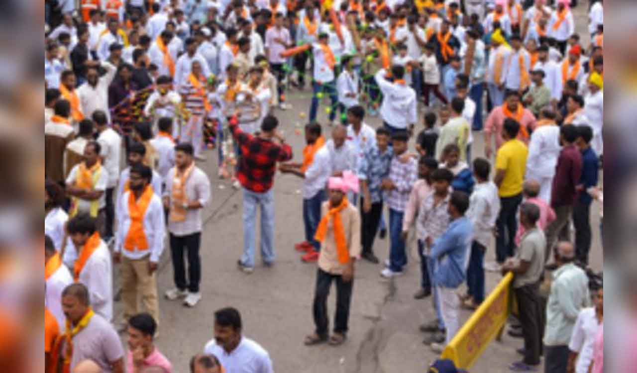 MP: Clash during Dussehra procession in Jabalpur leaves youth stabbed, cop injured; two held