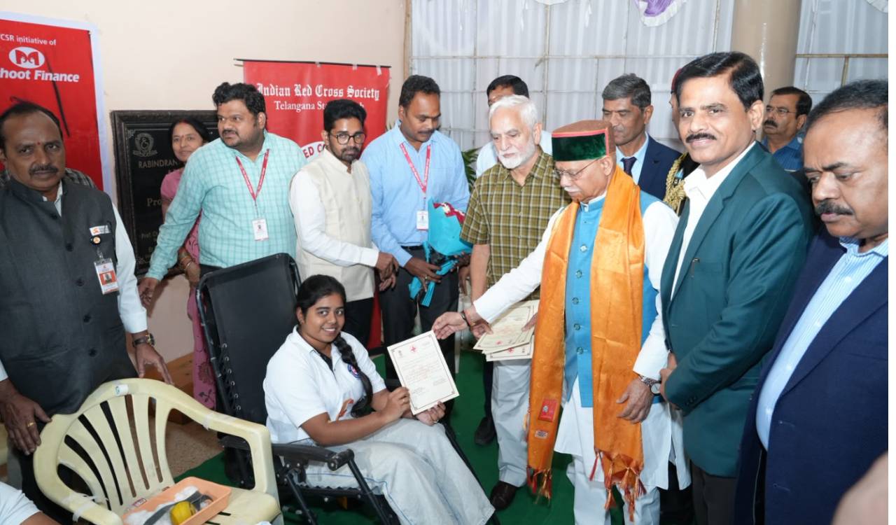 Over 1,200 NSS volunteers take anti-drug pledge; Governor bats for drug-free India by 2029