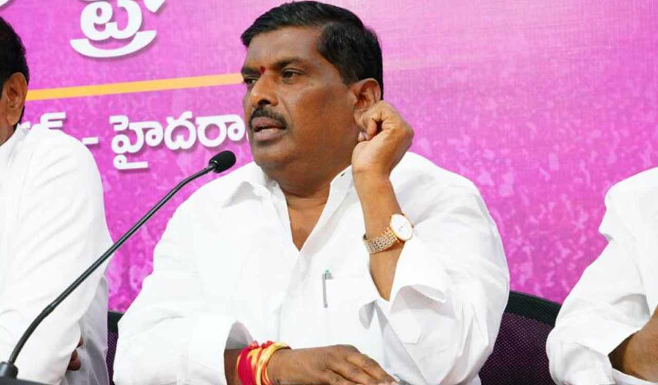 Patancheru MLA demands Rs 25 lakh exgratia to deceased