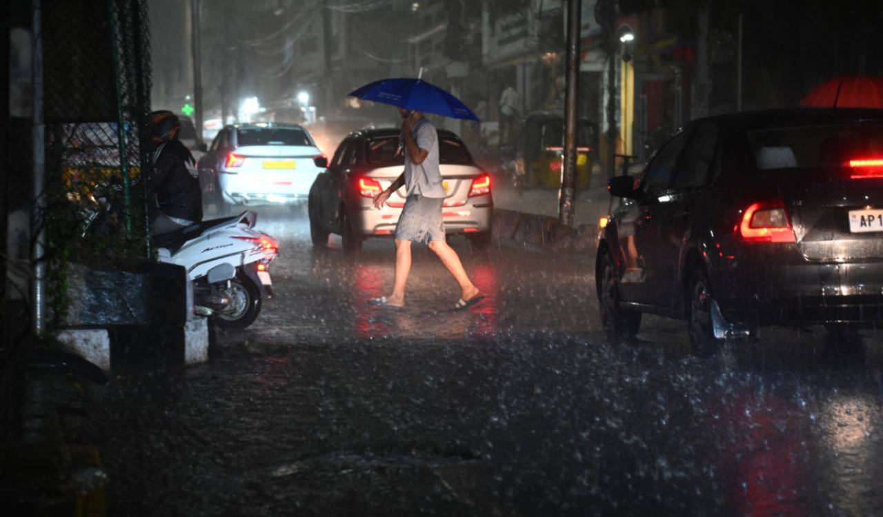 Rains and thunderstorms lash several parts of Hyderabad; disrupt peak-hour traffic