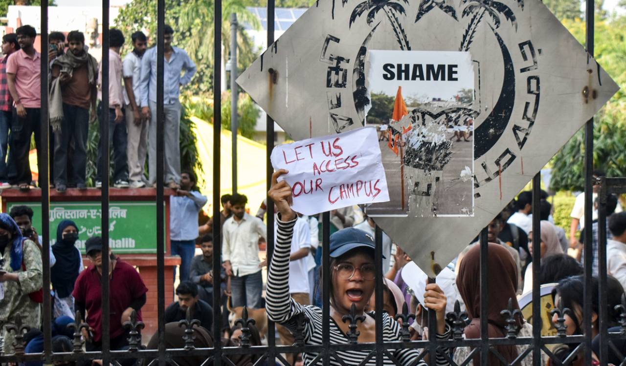 Jamia students’ protest enters 16th day despite varsity’s poll assurance