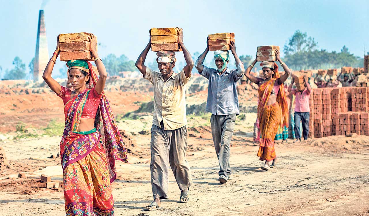 Opinion: Uncounted and Unprotected — India’s seasonal migrants and Digital Census